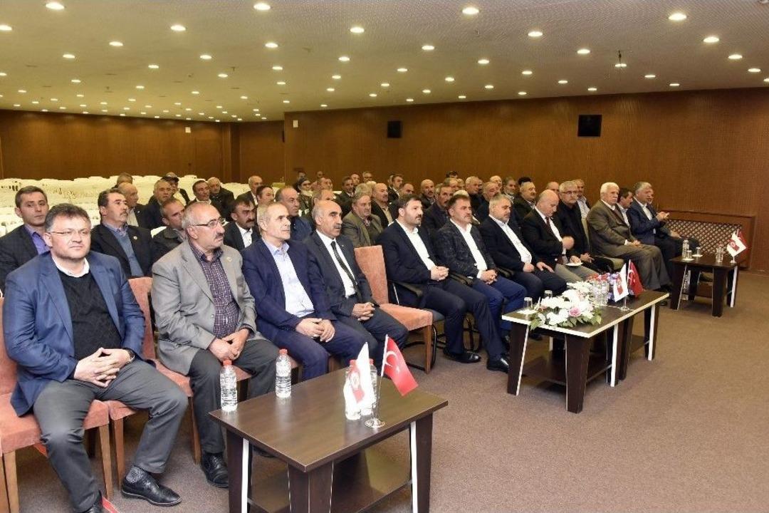 G&uuml;m&uuml;şhane&rsquo;de Muhtarlar Kongreye Gitti