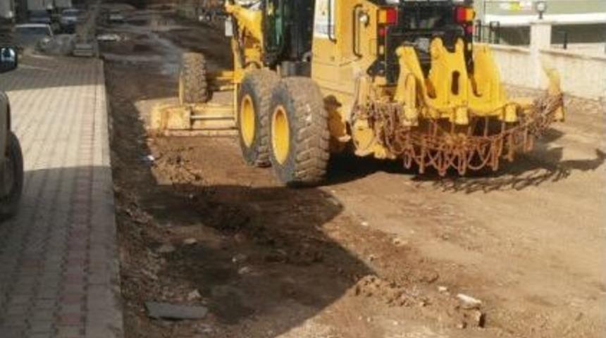 İpekyolu Belediyesinden Yol Onarım Çalışması