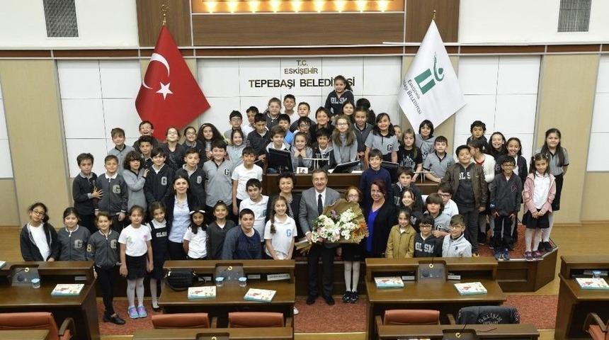 Başkan Ata&ccedil; &Ccedil;ocuklara Belediyeciliği Anlattı