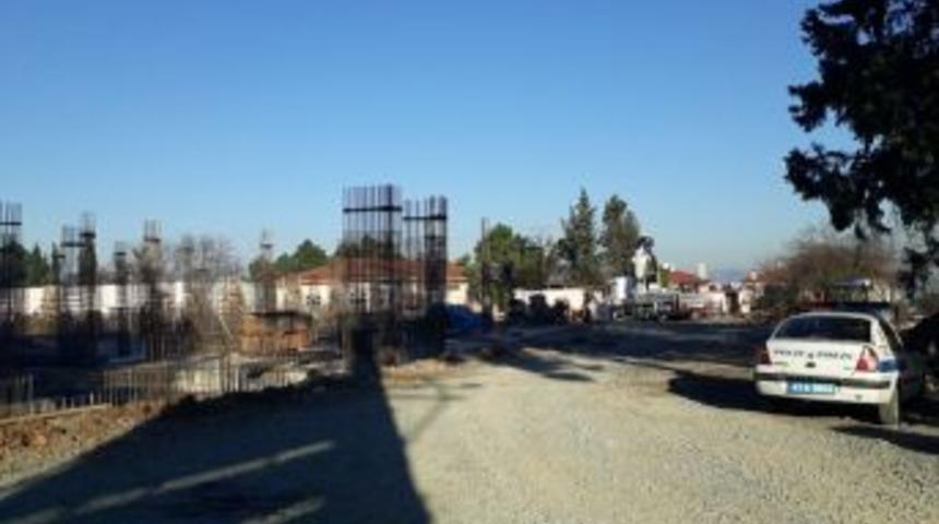 İnşaattan D&uuml;şen İş&ccedil;i Yaralandı