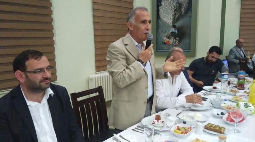 Başkan Arslan, K&ouml;y Ve Mahalle Muhtarlarıyla Bir Araya Geldi