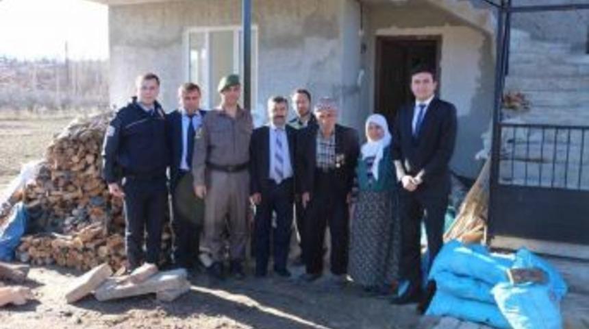 Kaymakam G&uuml;rsel Temurci, Kore Gazisi&rsquo;ni Ziyaret Etti