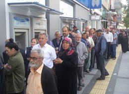 Ev almak için sabahın erken saatlerinde kuyruğa girdiler