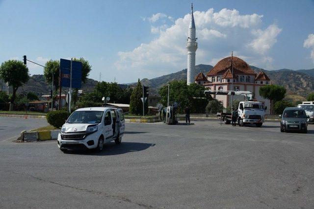 Aydın’da Trafik Kazası; 3 Yaralı