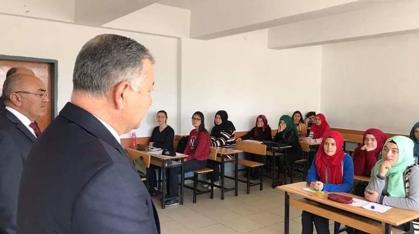 Kaymakam Duru Okul Ziyaretlerine Devam Ediyor