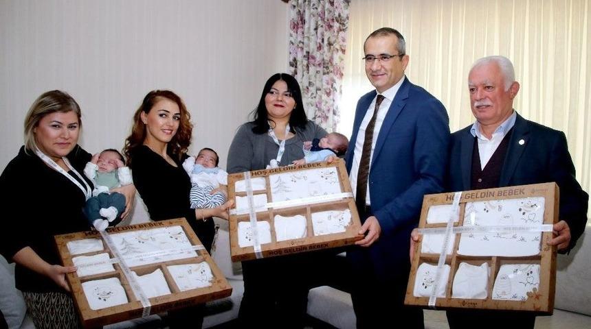 &Uuml;&ccedil;&uuml;zlere &lsquo;hoş Geldin Bebek&rsquo; Ziyareti