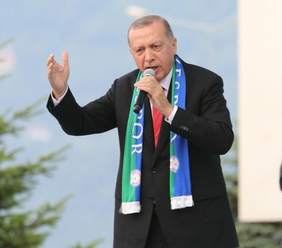 Cumhurbaşkanı Erdoğan: &ldquo;biz Allah&rsquo;ın İzniyle Cari A&ccedil;ığı Falan Hallederiz, &Uuml;lkemizin Şuan En B&uuml;y&uuml;k A&ccedil;ığı Muhalefet A&ccedil;ığıdır&rdquo;