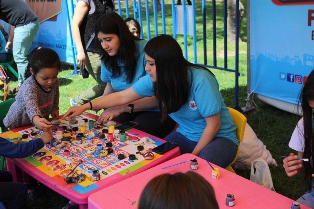 Başkan Kılı&ccedil;: "23 Nisan Kutlamalarını Bir G&uuml;ne Sığdırmak Yerine G&uuml;nlerce &Ccedil;ocuklarımızın Eğlenebileceği Bir Ortam Oluşturduk"