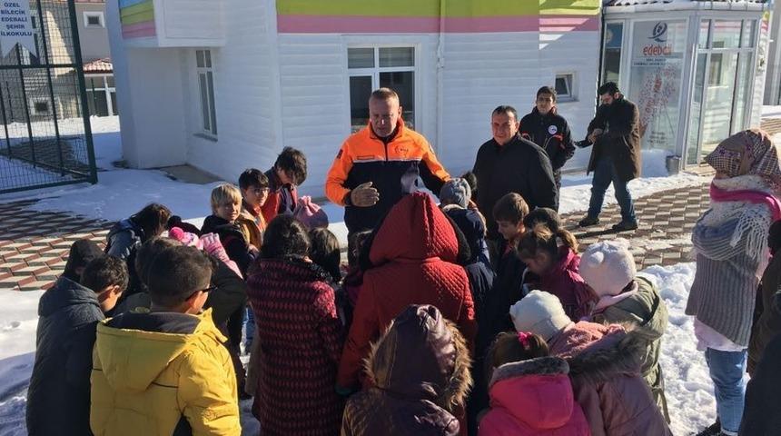 Bilecik&rsquo;te Afad&rsquo;dan Minik &Ouml;ğrencilere Afet, Yangın Ve Deprem Tatbikatı