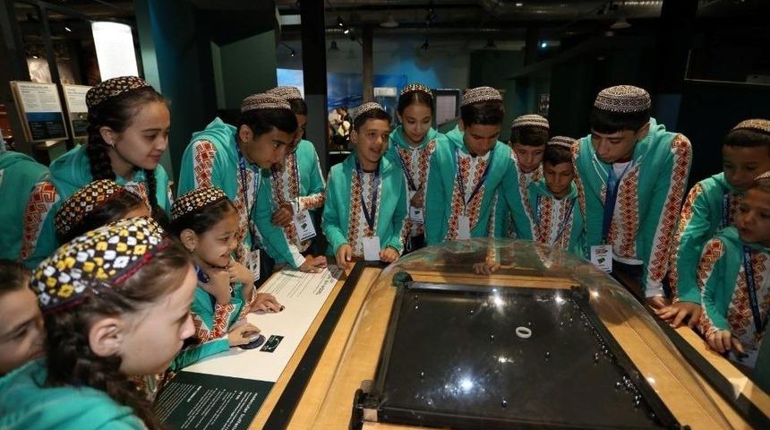 D&uuml;nya &Ccedil;ocukları Bilim Merkezi Ve Kağıt M&uuml;zesi&rsquo;ni Gezdi