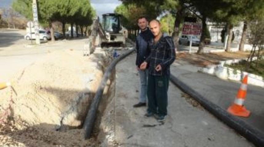 Burhaniye &Ouml;ren&rsquo;de Su Şebekesi Yenileniyor