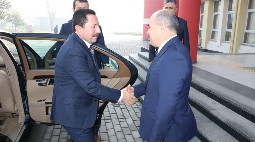Vali Balkanlıoğlu&rsquo;ndan Vali Dağlı&rsquo;ya Ziyaret