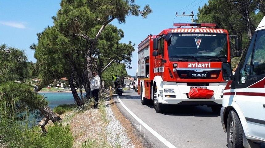 Kontrolden &Ccedil;ıkan Ara&ccedil; Sahile U&ccedil;tu: 3 Yaralı