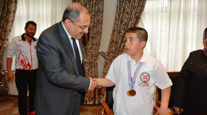 Başarılı Sporculardan Vali Kaban&rsquo;a Ziyaret