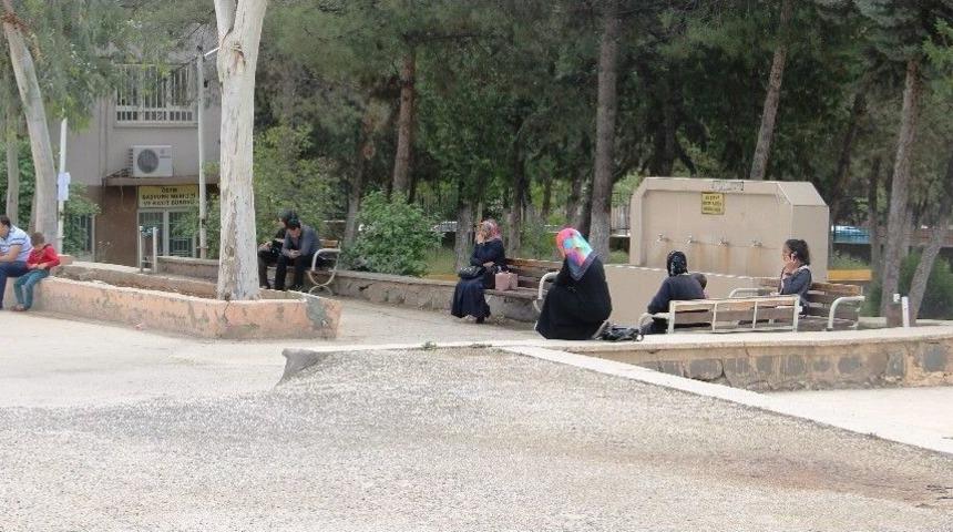 Şanlıurfa&rsquo;da &Ouml;ğrenciler Telafi Sınavına Girdi