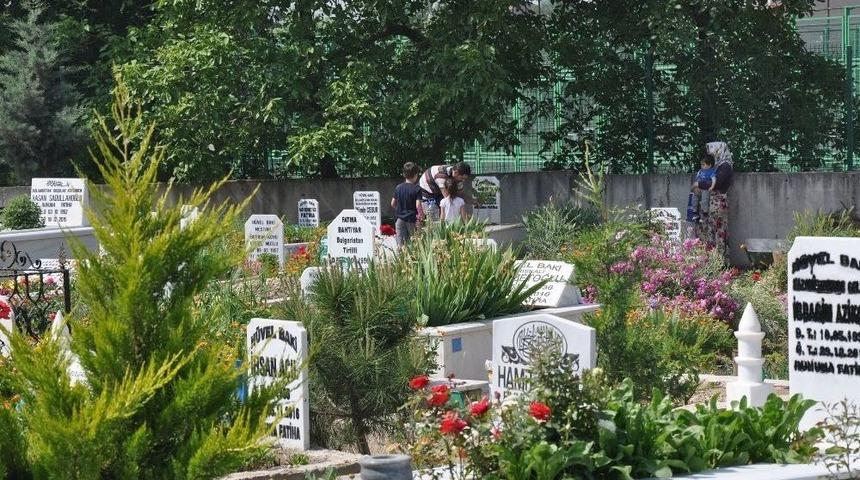 İneg&ouml;l Belediyesi Bayrama Hazır