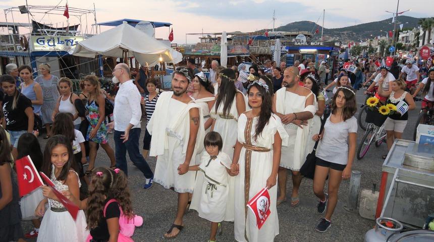 Fo&ccedil;a Festivali'nde Ezginin G&uuml;nl&uuml;ğ&uuml; konseri