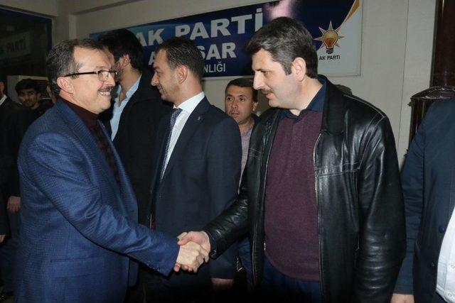 Ak Parti’li Aydemir’den Akhisar Teşkilatına Tebrik Ziyareti