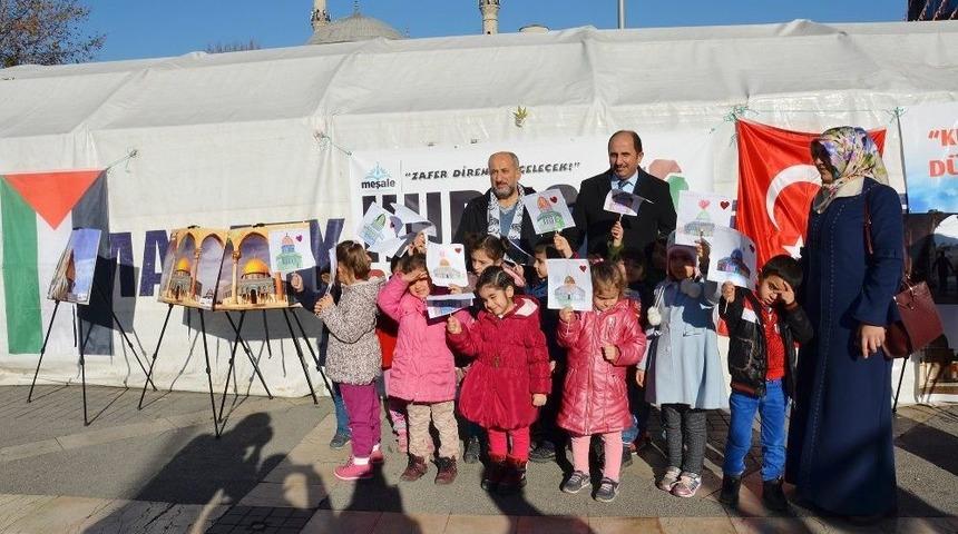 Minik &Ouml;ğrencilerden Kud&uuml;s Duyarlılığı