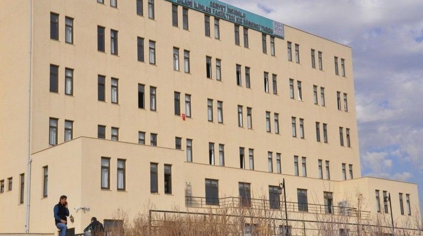 Gurbet&ccedil;i Hayırsever Mardin&rsquo;e Yurt Yaptırdı