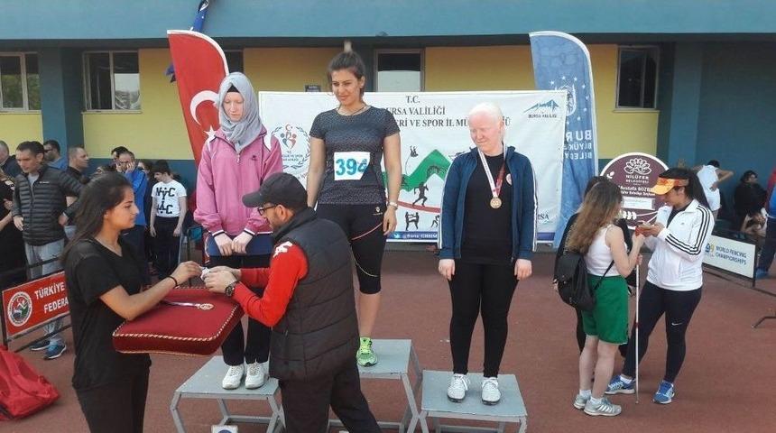 Diyarbakırlı G&ouml;rme Engelli Serap, Şampiyon Oldu