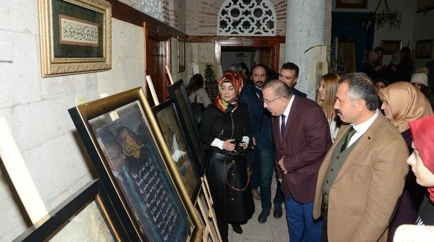 S&uuml; G&uuml;zel Sanatlar Fak&uuml;ltesi&rsquo;nden Anlamlı Sergi