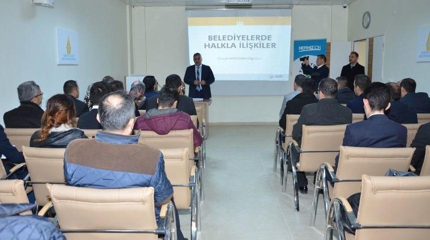 &lsquo;yerel Y&ouml;netimlerde Halkla İlişkiler&rsquo; Eğitimi