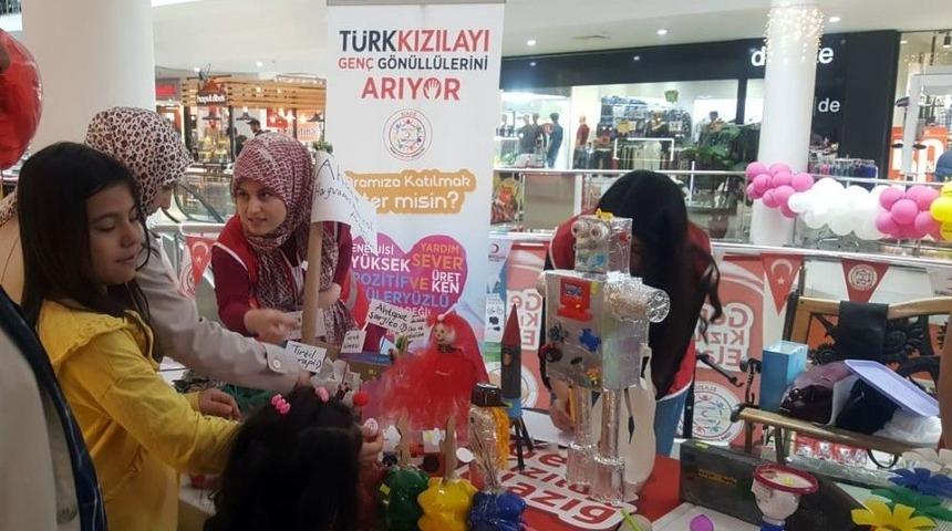 Atık Malzemeler, Oyuncağa Dönüştü
