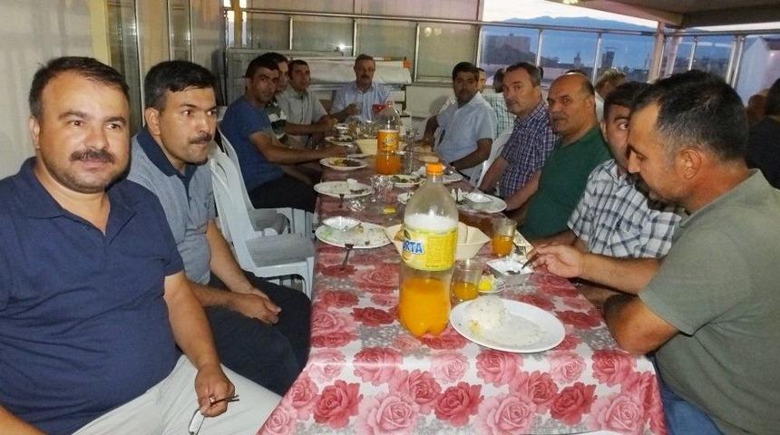 Burhaniye&rsquo;de İlim Yayma Cemiyeti İftarı Sivil Toplum &Ouml;rg&uuml;tlerini Buluşturdu