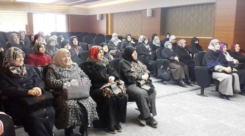 Aile Yaşam Merkezi Faaliyetlerine Devam Ediyor