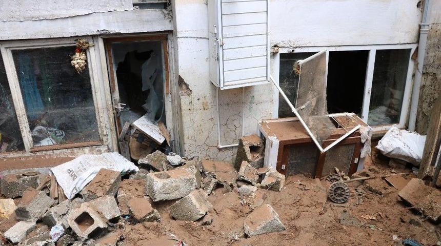 Bu Ev 3 Kişiye Mezar Oldu