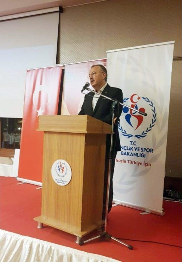 Edirne’de Amatör Spor Kulüplerine 235 Bin Tl’lik Yardım