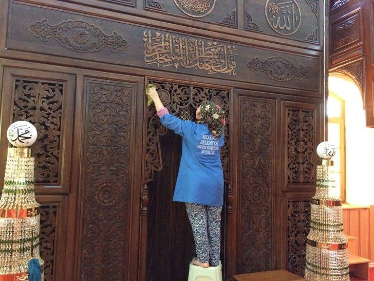 Akçakoca’da Camilerde Bayram Temizliği Yapıldı G4