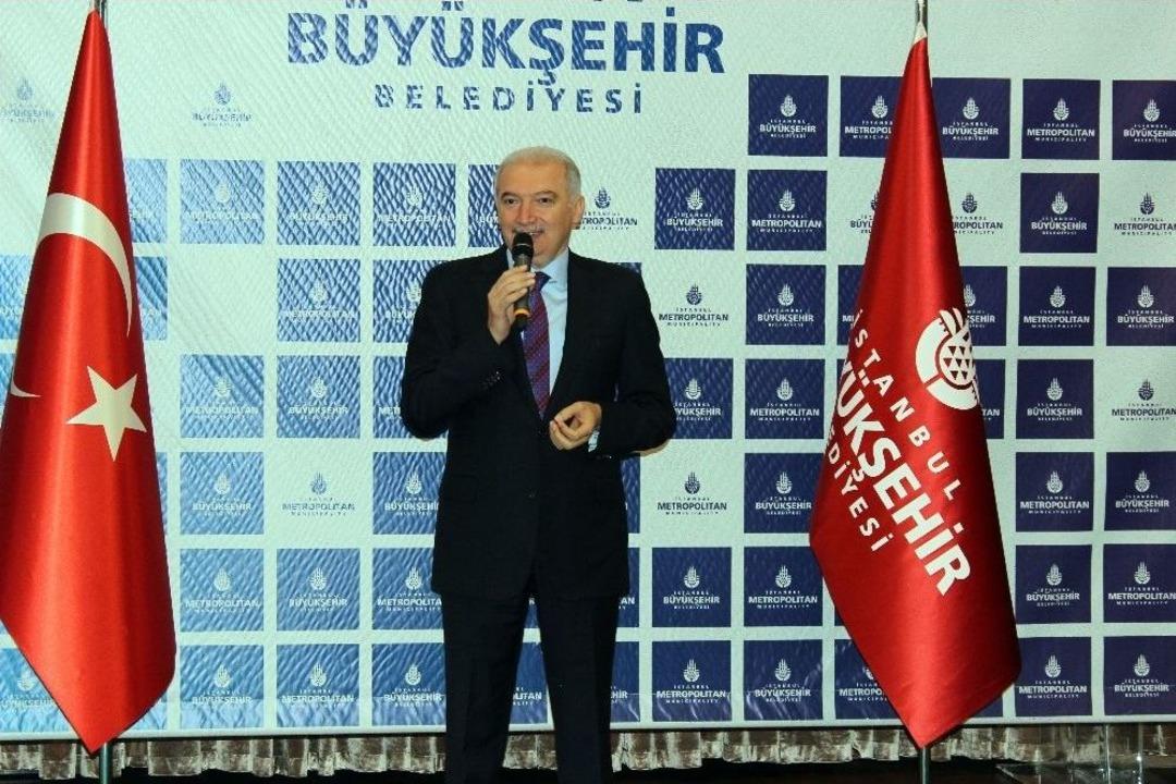 İbb Başkanı Mevl&uuml;t Uysal Mesai Arkadaşlarıyla Bayramlaştı