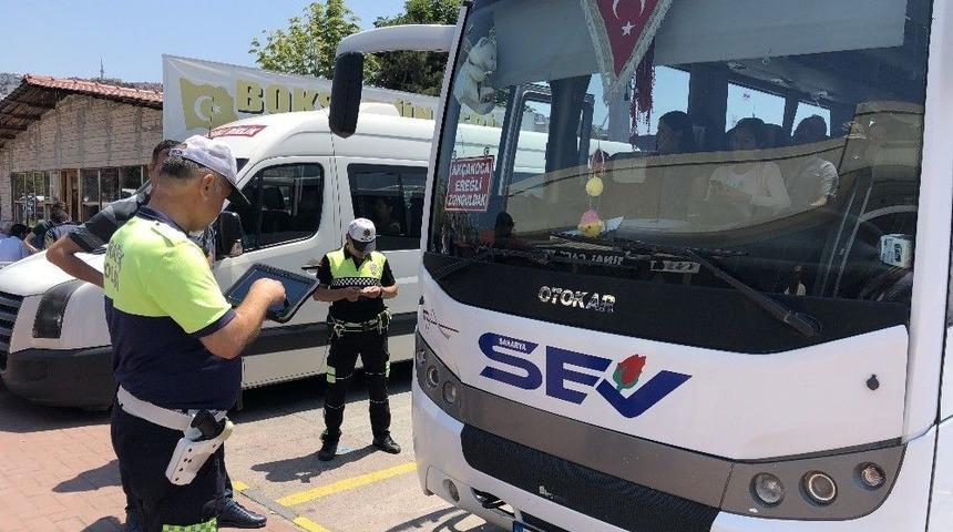 Emniyet Kemerleri Tek Tek Kontrol Edildi