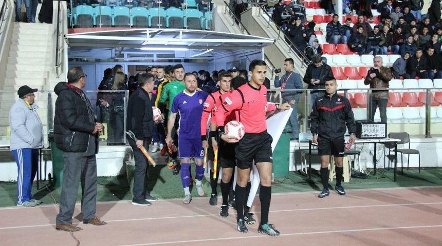 Karaman’da İlk Kez Gece Maçı Oynandı