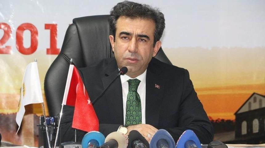 Diyarbakır Valisi G&uuml;zeloğlu, Silvan&rsquo;da Muhtarlarla Bir Araya Geldi