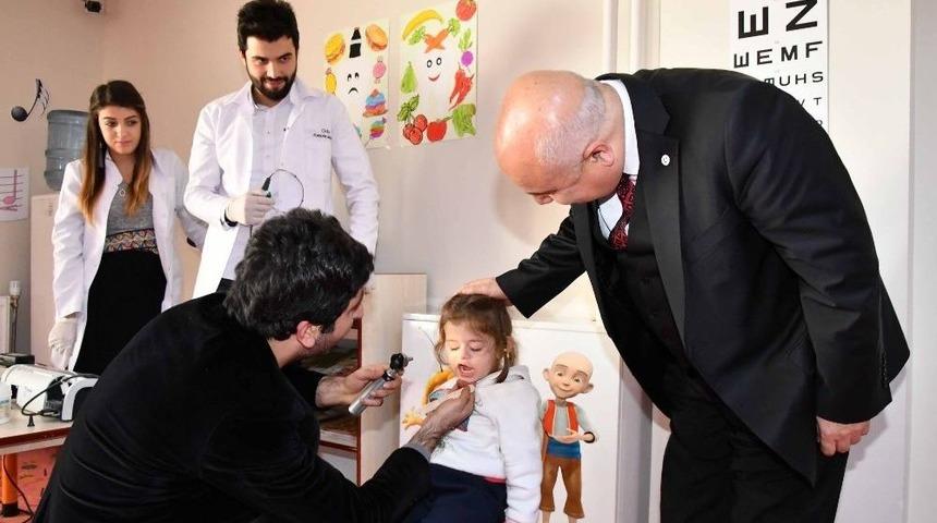 Adıyaman &Uuml;niversitesi Kreşindeki Minikler Sağlık Taramasından Ge&ccedil;irildi