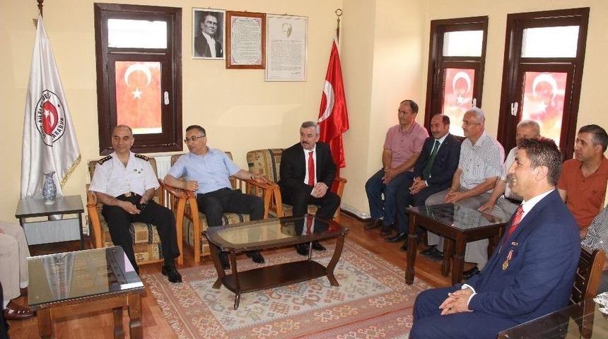 Vali &Ccedil;eber, Şehit Ve Gazi Derneklerini Ziyaret Etti