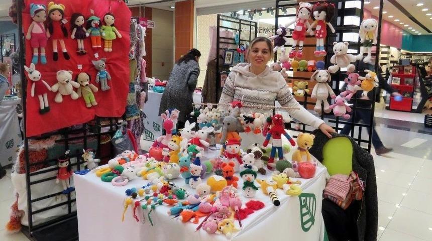 Yeni Yıl Hediyeleri Kadınlardan