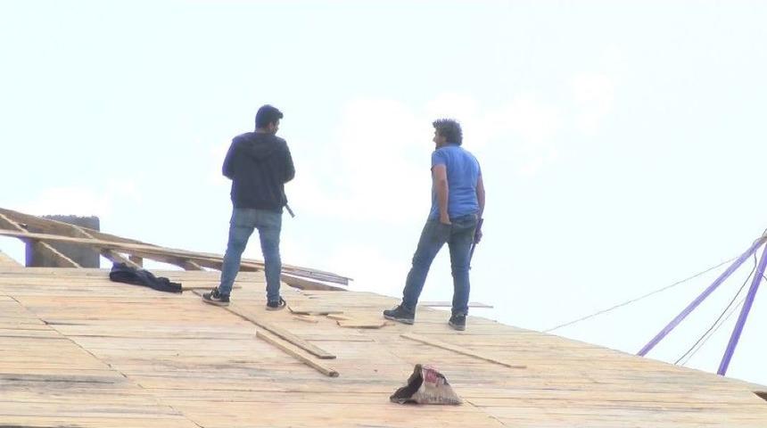 İş&ccedil;ilerin Tehlikeli &Ccedil;alışması Y&uuml;rekleri Ağza Getirdi