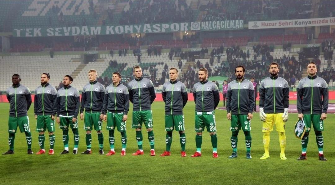 Ziraat T&uuml;rkiye Kupası: Atiker Konyaspor: 1 - Trabzonspor: (ilk Yarı)