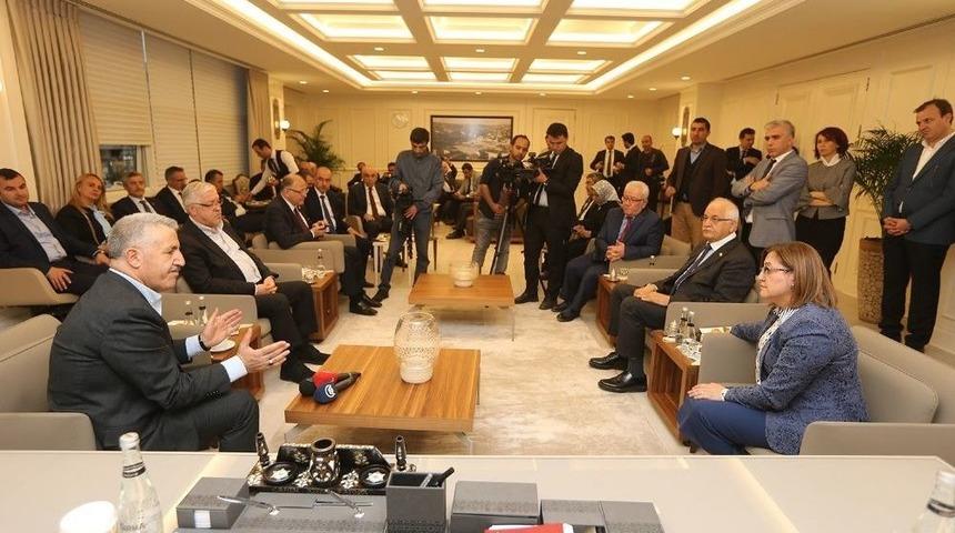 Şahin, Ulaştırma Bakanı Arslan&rsquo;ı Ağırladı