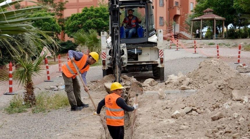 Birecik&rsquo;te Doğalgaz İ&ccedil;in İlk Kazma Vuruldu