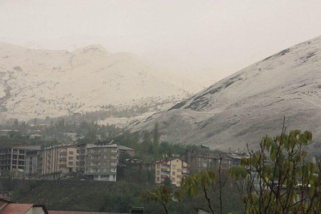 Hakkari’de Kar Sürprizi