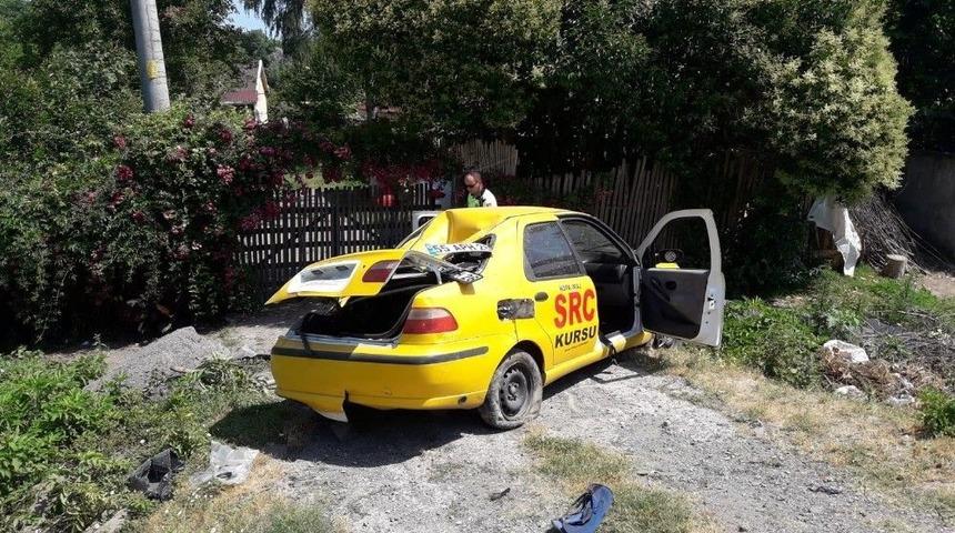 Samsun&rsquo;da Otomobil Takla Attı: 2 Yaralı