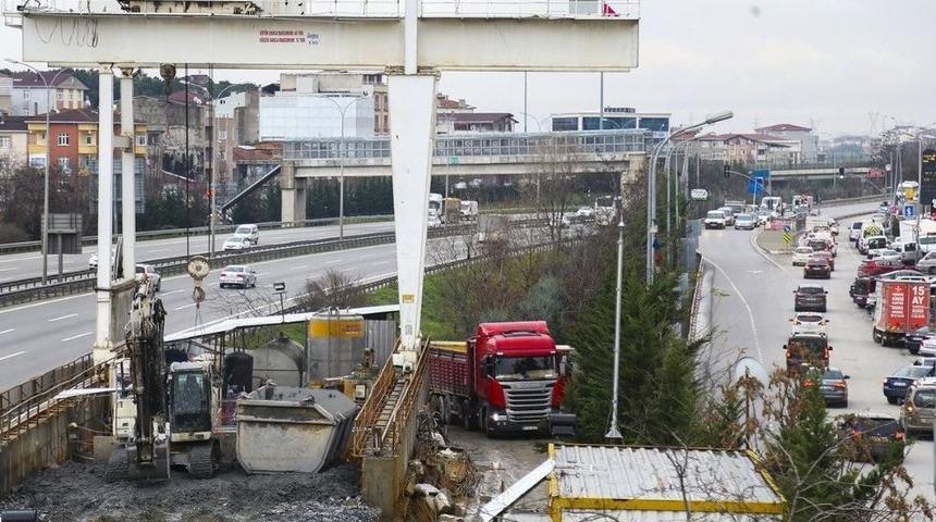 Sultanbeyli&rsquo;de Metro &Ccedil;alışmaları S&uuml;r&uuml;yor