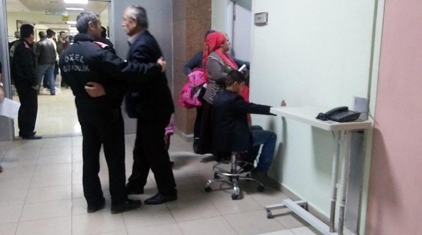 Okul Bah&ccedil;esinde Pompalı Dehşeti:7 Yaralı