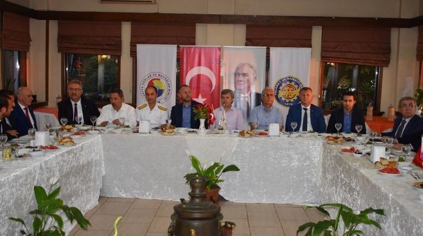 Kdz Ereğli Tso Y&ouml;netimi İftarda Protokolle Buluştu