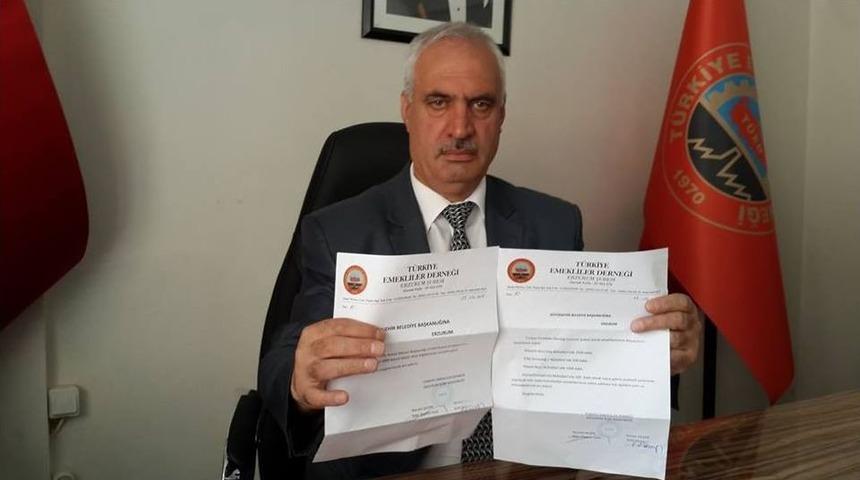 Başkan Sekmen Ve Toki Emeklilere Konut İ&ccedil;in Kolları Sıvadı